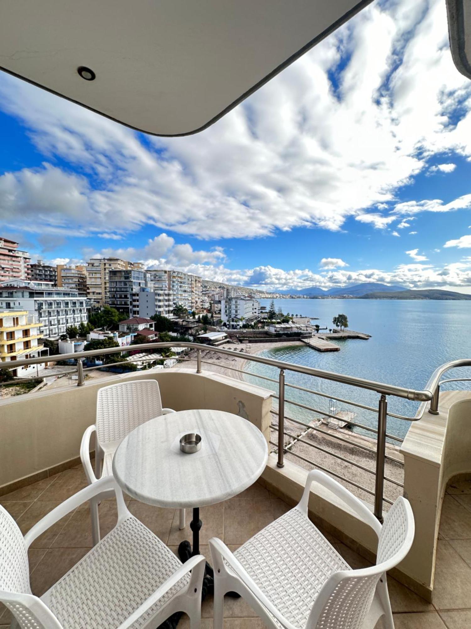 Agora Sea View Apartment Saranda Extérieur photo